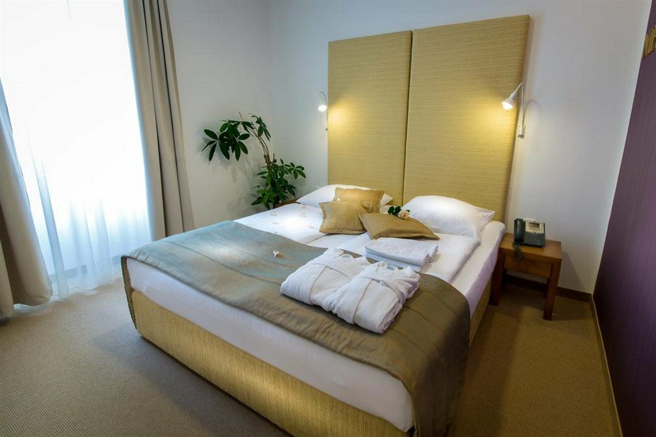 Rimske Terme - Hotel Zdraviliski Dvor Rimske Toplice Luaran gambar